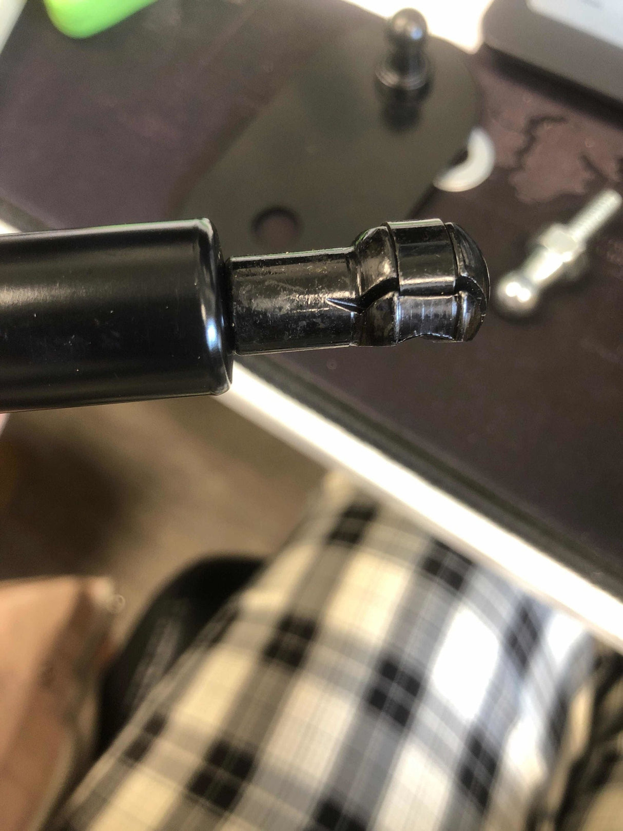 Vehicle Parts & Accessories Pickup Tailgate Assist Shock for 07-21 Toyota Tundra Heavy Duty, Truck Tail Gate Lift Assist Tailgate Shock Damper fit for Toyota Tundra 2007-2012 2013 2014 2015 2016 2017 2018 2019 2020 2021