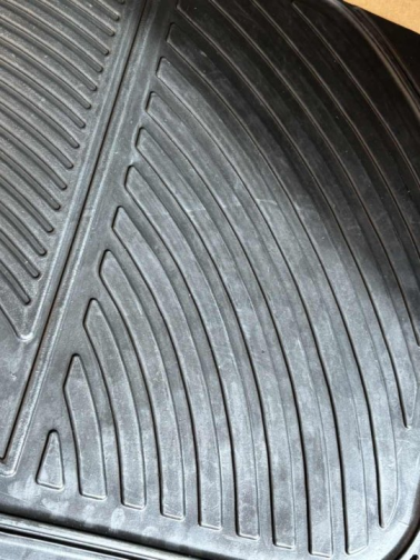 Floor Mat 4Pcs Rubber Cargo Mats Universal Trim to fit Most Vehicles (25% OFF Final Checkout)