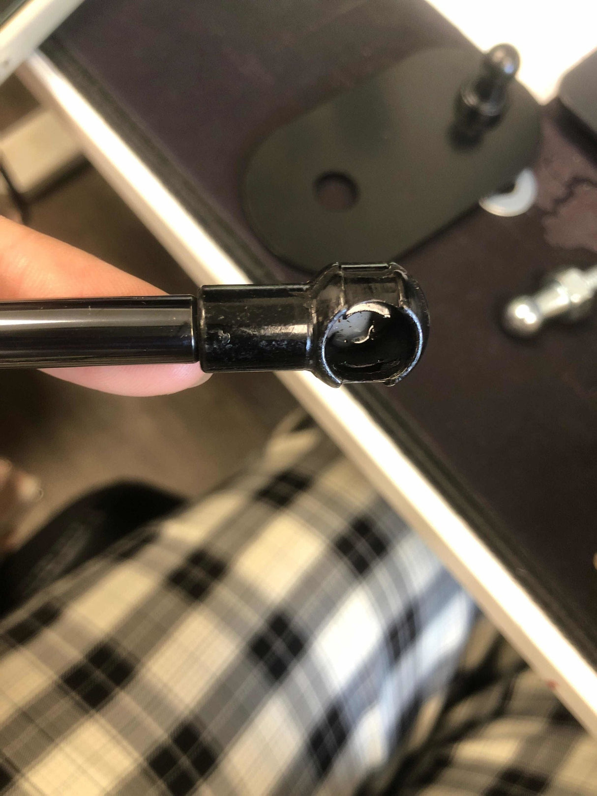 Vehicle Parts & Accessories Pickup Tailgate Assist Shock for 07-21 Toyota Tundra Heavy Duty, Truck Tail Gate Lift Assist Tailgate Shock Damper fit for Toyota Tundra 2007-2012 2013 2014 2015 2016 2017 2018 2019 2020 2021