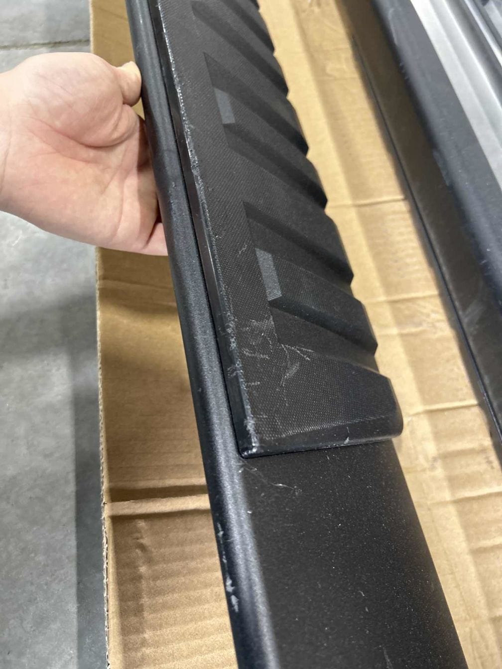 Running Board 2015 2016 2017 2018 2019 2020 2021 2022 2023 2024 Ford F150 SuperCrew Cab Pickup 4 Door 2017 2018 2019 2020 2021 2022 2023 2024 Ford F250 F350 Super Duty Crew Cab 6 Inch Slip-Proof Aluminum Side Step Nerf Bars Running Boards