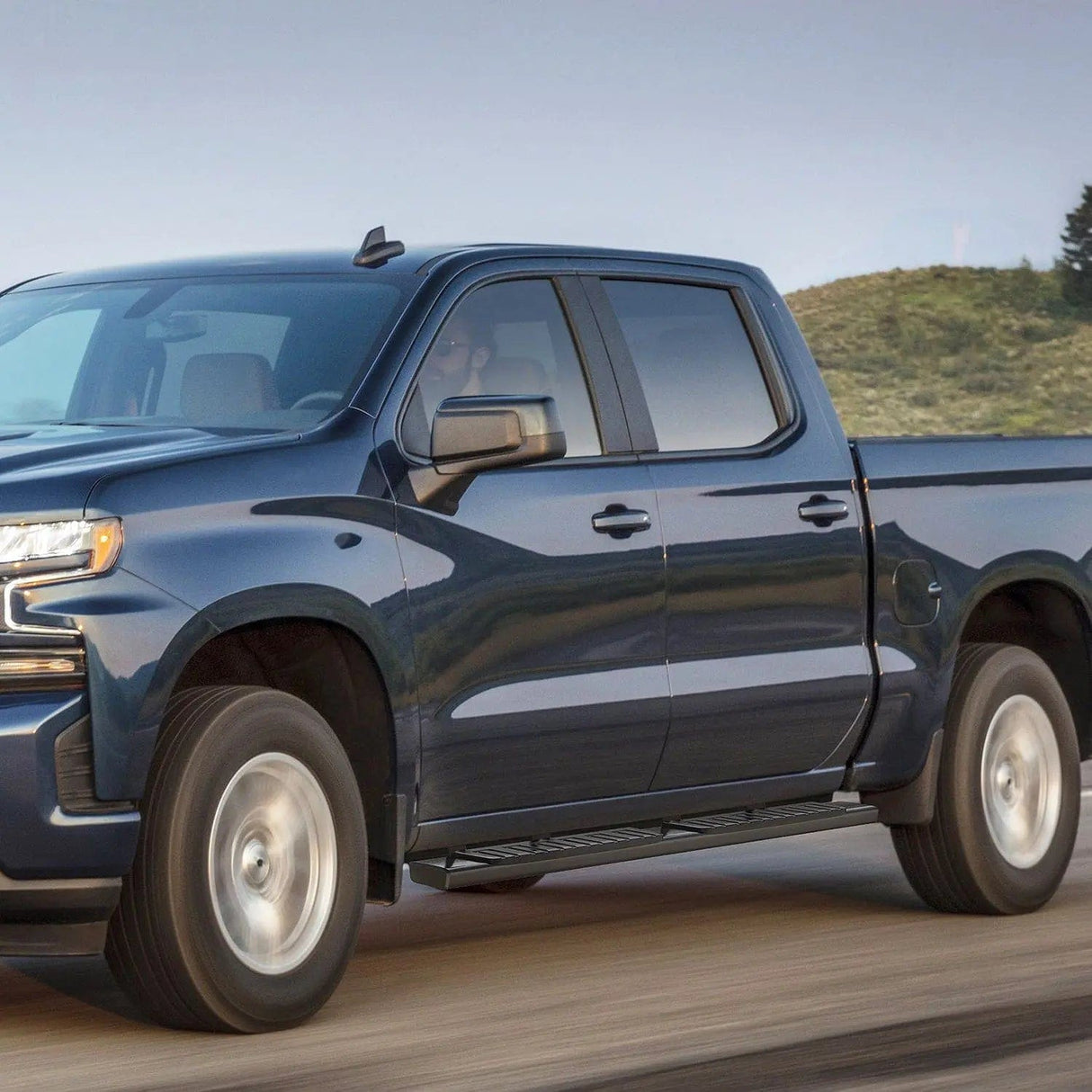 Running Board 2019 2020 2021 2022 2023 2024 Chevy Silverado/GMC Sierra 1500 Crew Cab 2020-2024 Silverado/GMC Sierra 2500HD 3500HD Running Boards 6 Inch Aluminum Bolt-on Side Step Nerf Bars Running Boards