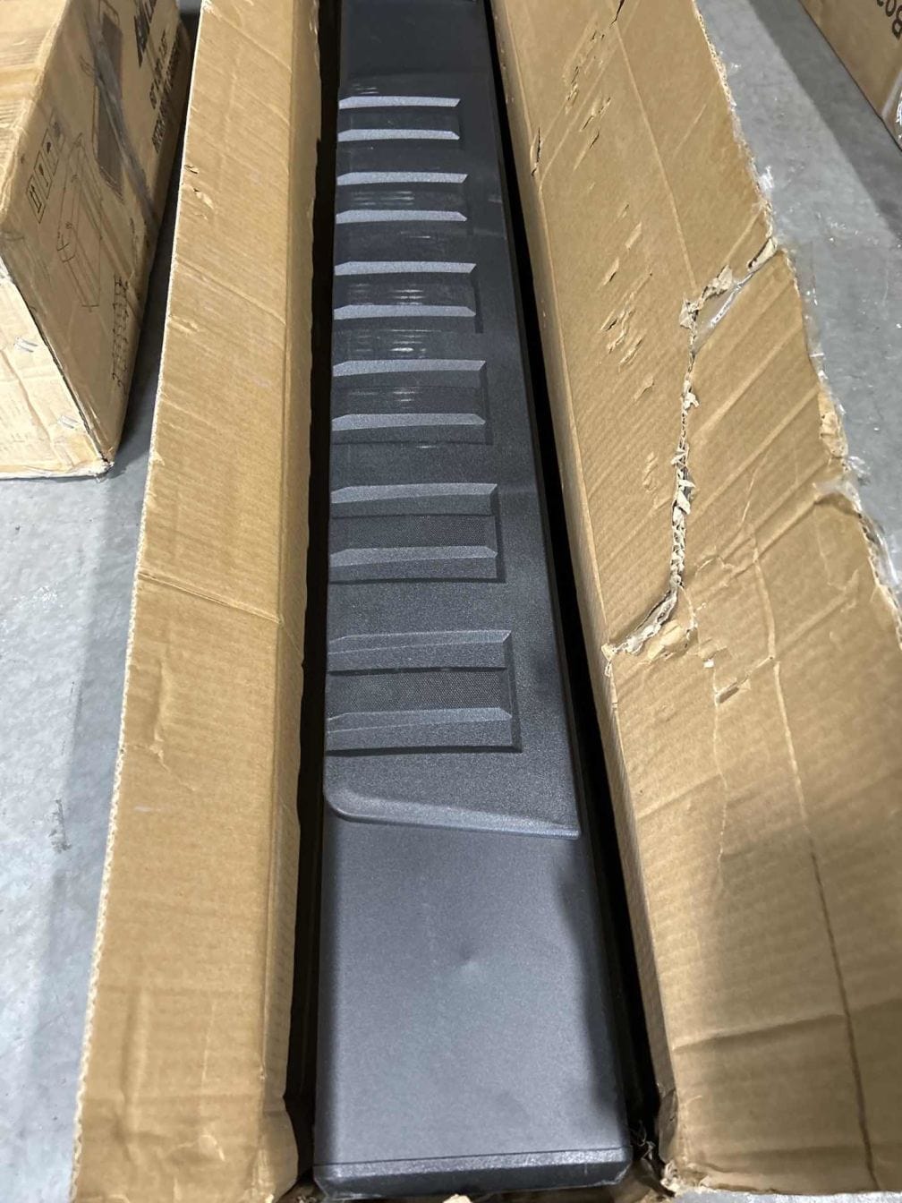 2015 2016 2017 2018 2019 2020 2021 2022 2023 2024 Ford F150 SuperCrew Cab Pickup 4 Door 2017 2018 2019 2020 2021 2022 2023 2024 Ford F250 F350 Super Duty Crew Cab 6 Inch Slip-Proof Aluminum Side Step Nerf Bars Running Boards (Copy)