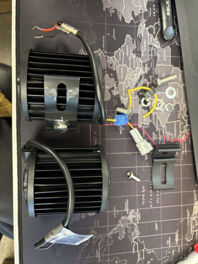 LED Light Bar 4 Inch 60W 366LM Triple Row Spot Blue Led Pods (Pair) (25% OFF Final Checkout)