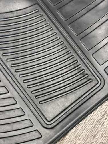 4Pcs Rubber Cargo Mats Universal Trim to fit Most Vehicles (25% OFF Final Checkout)
