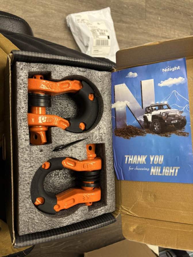 3/4 inch Mega D-Ring Shackle With 7/8 inch Screw Pin 68000LBS Orange (Pair)