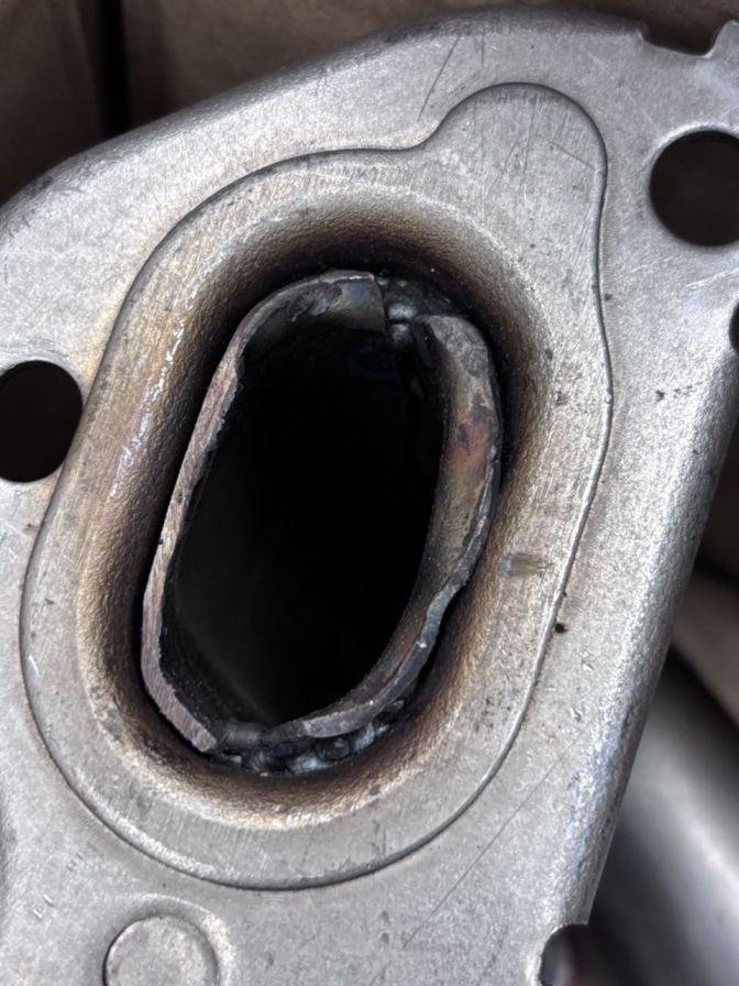 Catalytic Converter 2011 2012 2013 2014 2015 Chevy Cruze & 2008 2009 Saturn Astra & 2016 Chevrolet Cruze Limited & 2012 2013 2014 2015 2016 2017 Chevrolet Sonic Catalytic Converter (25% OFF Final Checkout)